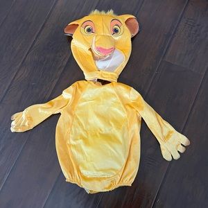 Infant Simba costume